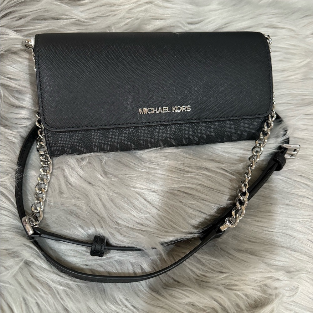 MICHAEL KORS JET SET LG WALLET ON A CHAIN CROSSBODY BAG MK SIGNATURE BLACK GRAY